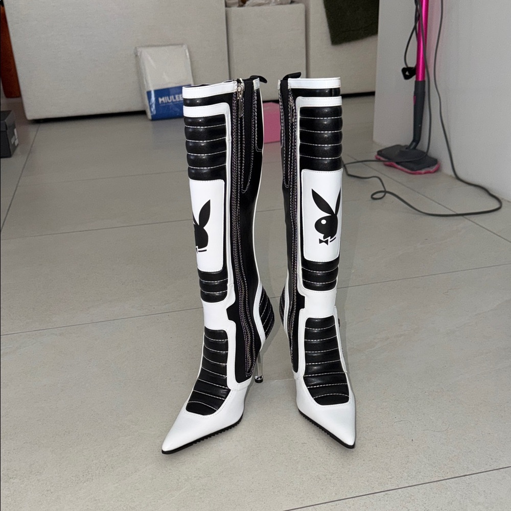 PLAYBOY Monochrome Heeled Boots